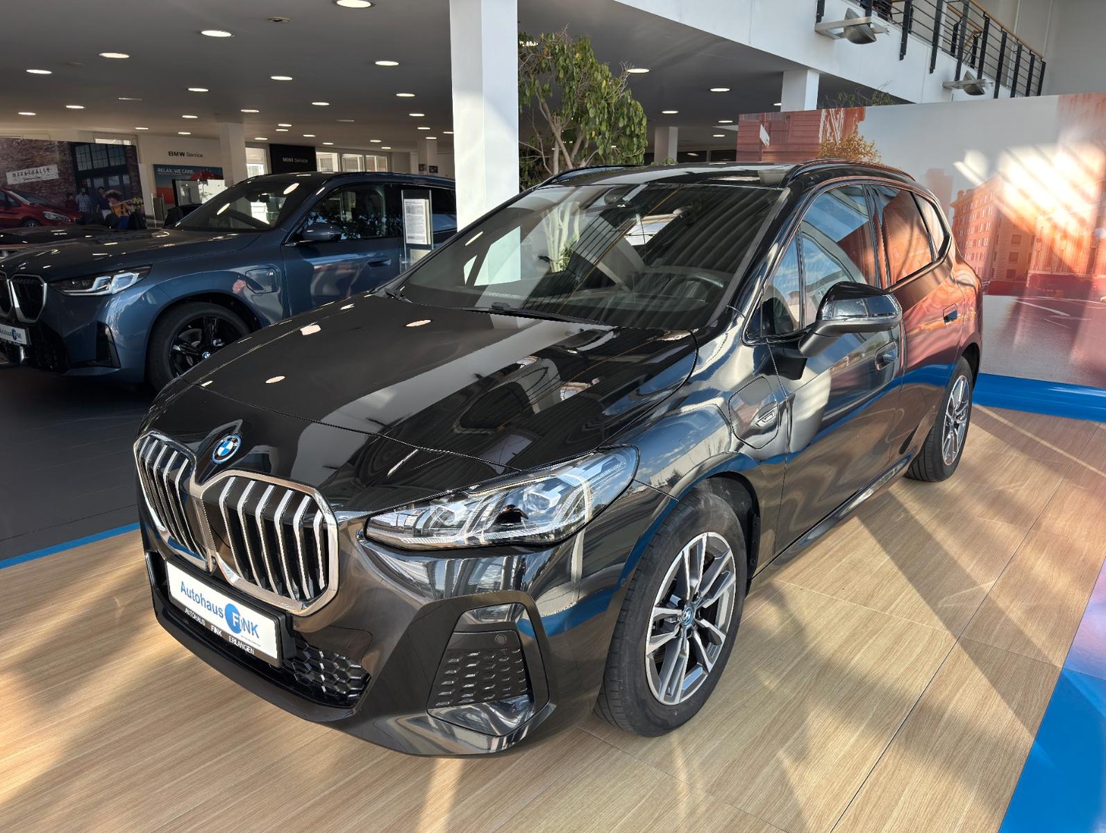 BMW 225e xDrive M Sport PANO H&K HUD ACC 360°K. AHK