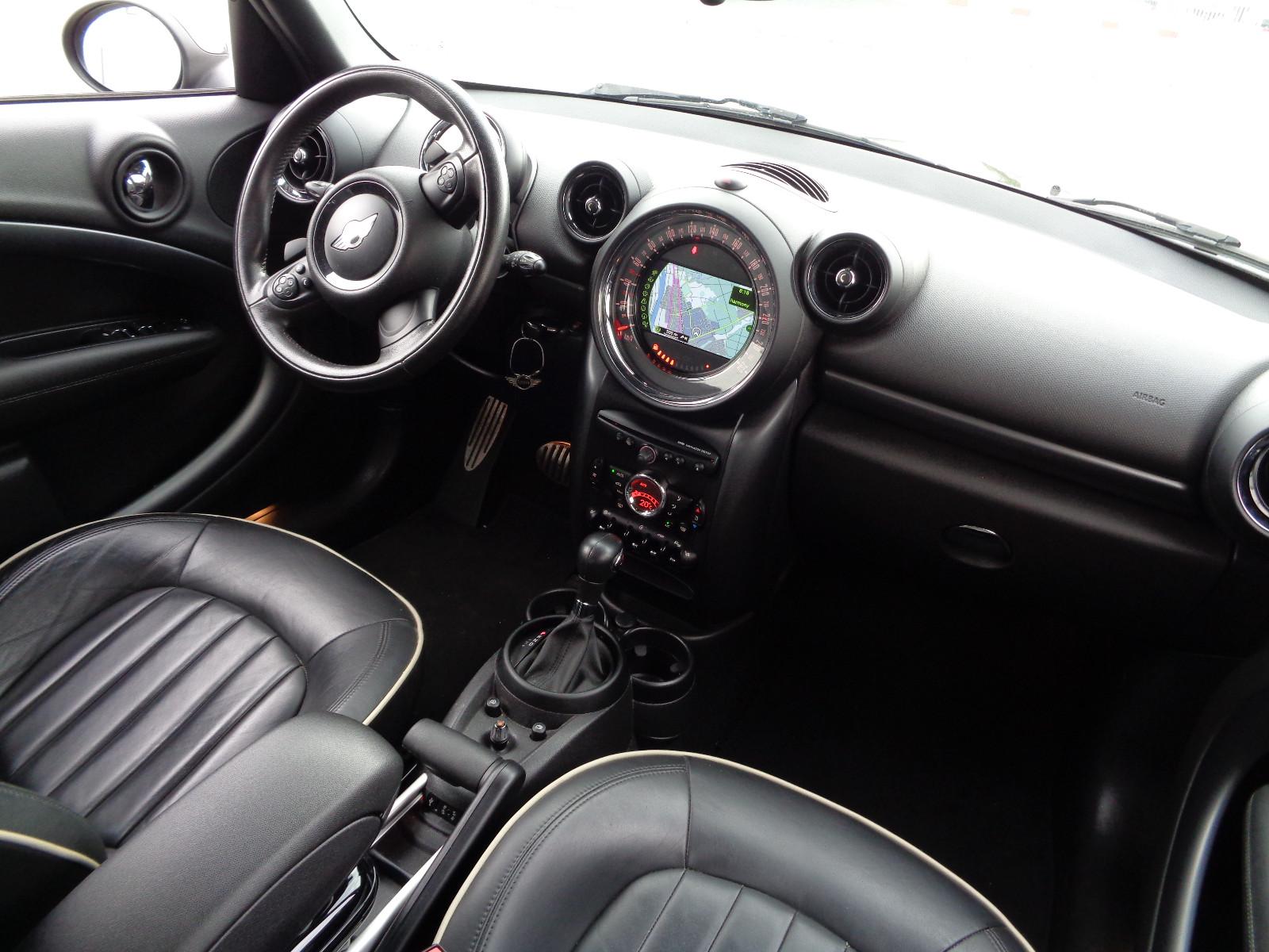 MINI Coun.Co.S Aut.ALL4 Vollleder Navi.Klimaaut.Xenon