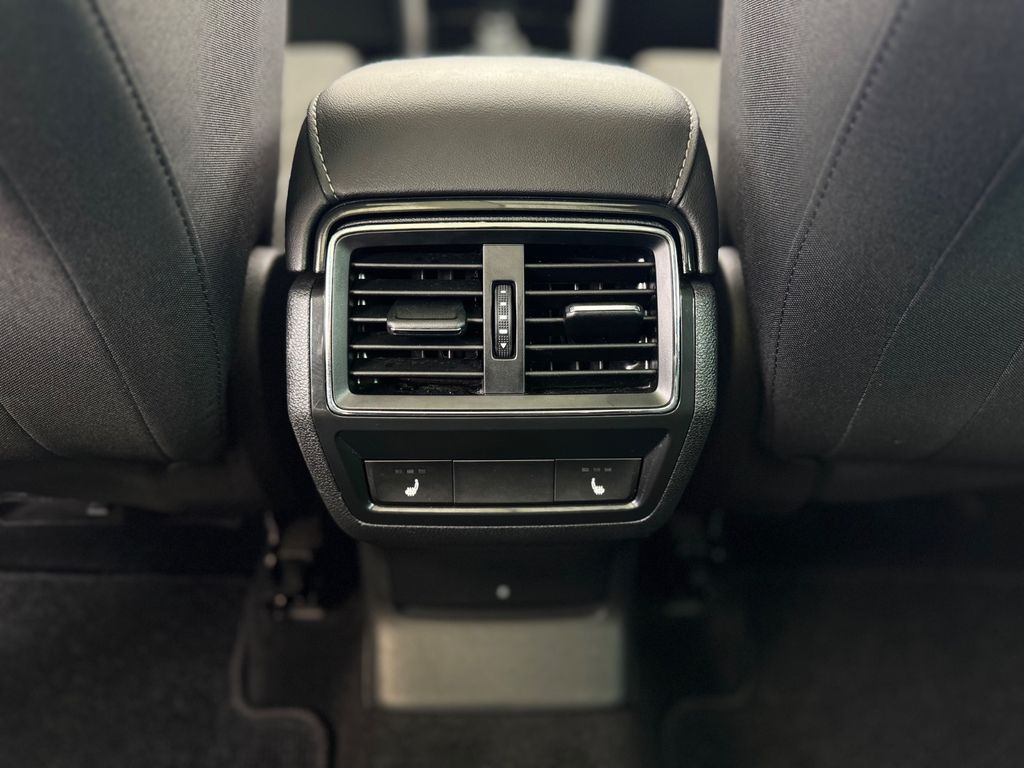 Skoda Karoq Style DSG Virtual+RKam+Pano+Navi – Ansicht 25