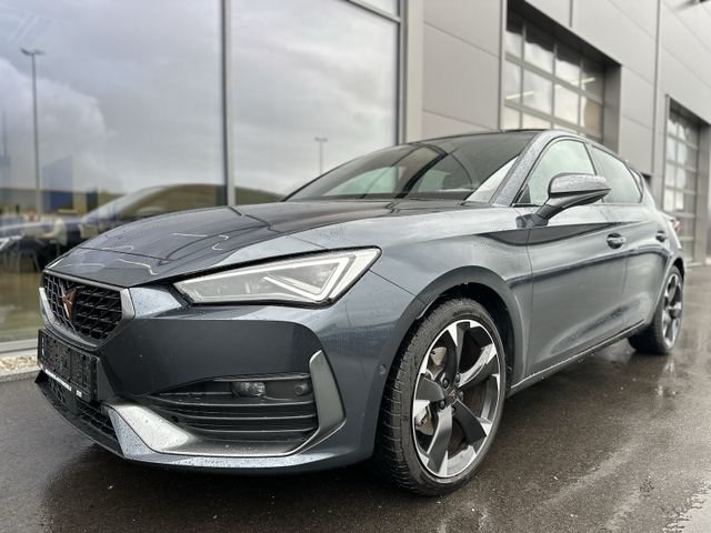 Cupra Leon 1,5eTSI DSG Matrix Pano Navi Assist XL