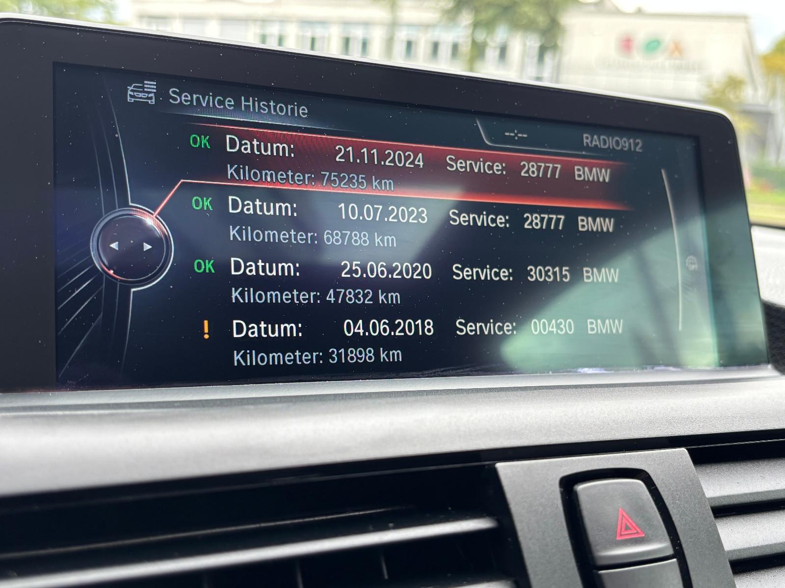 BMW M235i Coupé F22 326 ch BVA – Pack M – Toit ouvrant – Cuir – GPS Professional – 89 000 km