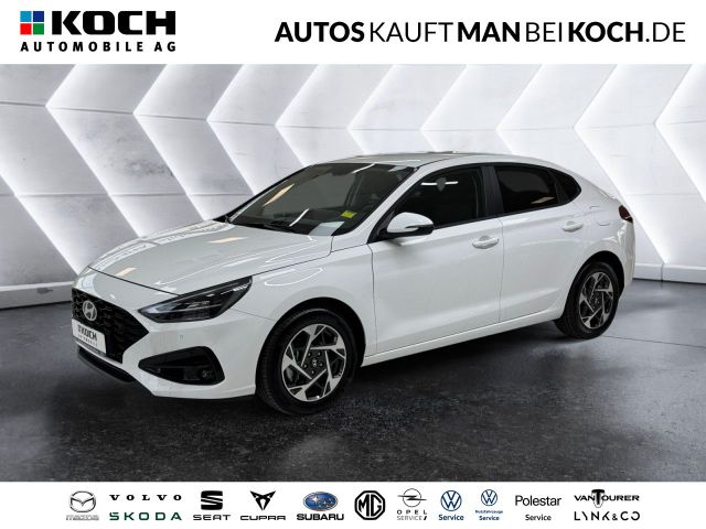 Hyundai i30 Fastback 1.0T-GDI LED Navi Klima Temp.PDC LM