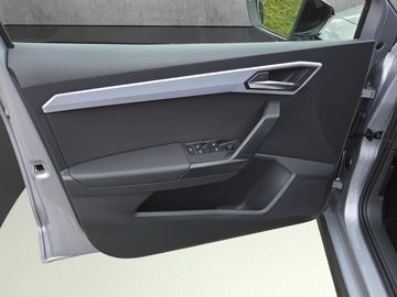 Fahrzeugabbildung SEAT Arona FR 1.0 TSI DSG Klima Rückfahrkamera