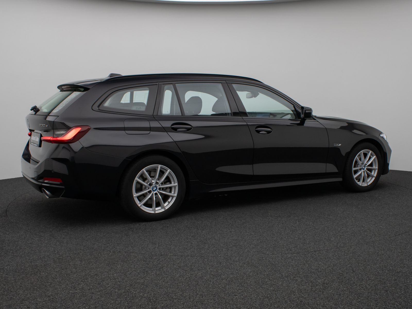 Fahrzeugabbildung BMW 330e DAB CockPit+ PDC LED Geschwindigkeitsreg