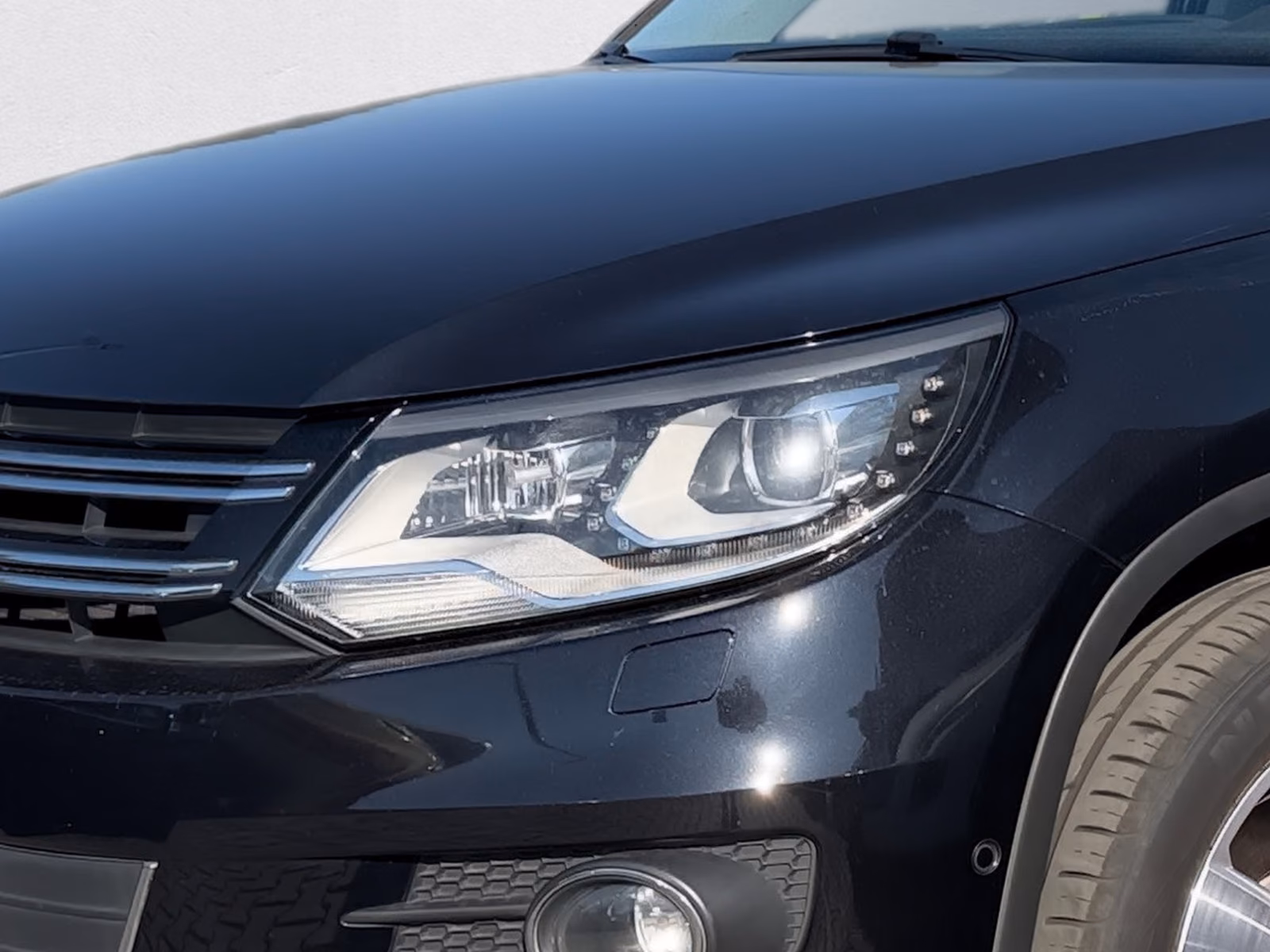 Volkswagen Tiguan Sport & Style BMT *Bi-Xenon*Kamera*Navi*