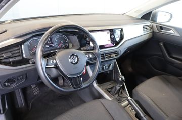 Volkswagen Polo VI 1.0 TSI Comfortline FRONT+NAVI+PDC
