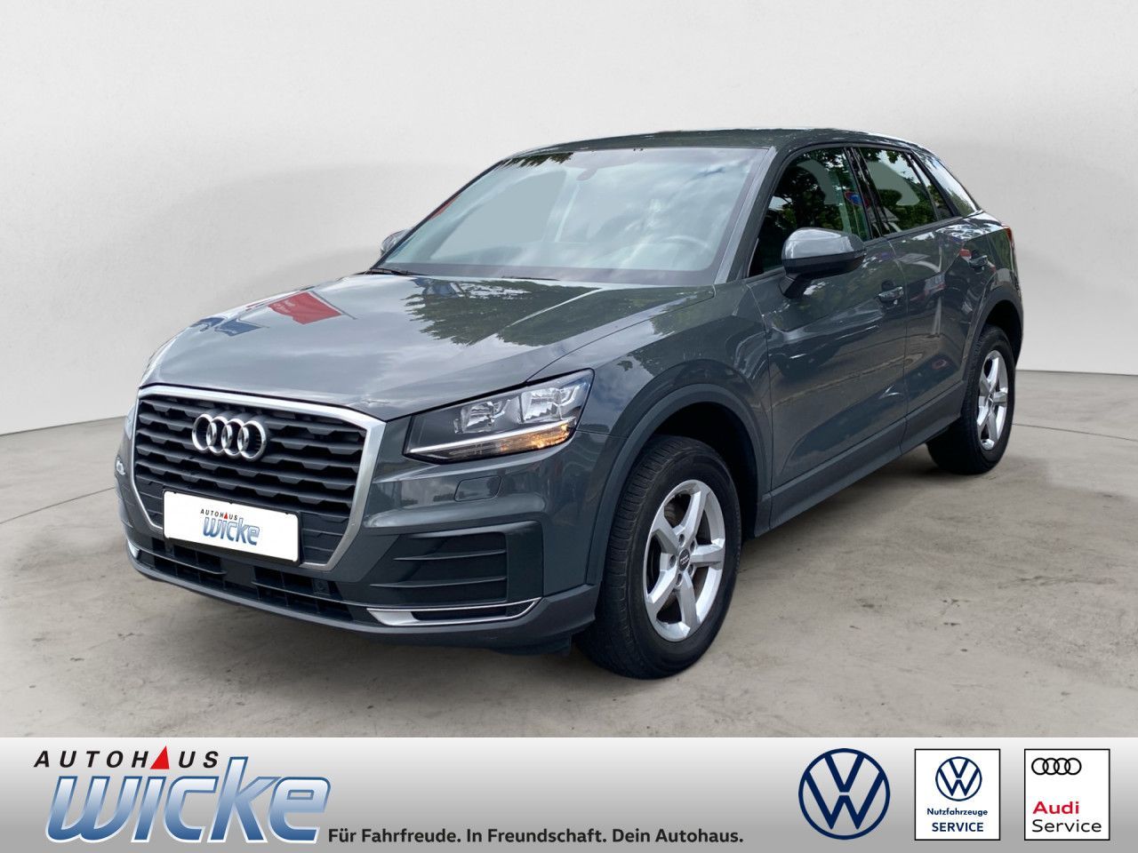 AUDI Q2 1.4 TFSI 6-Gang basis KLIMA AHK PDC TEMPOMAT