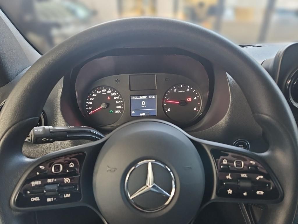 Fahrzeugabbildung Mercedes-Benz Sprinter 317 Kasten L2H2 Nav Schwingsitz SHZ EDW
