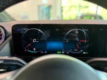 2021 Mercedes-BENZ EQA — миниатюра 39