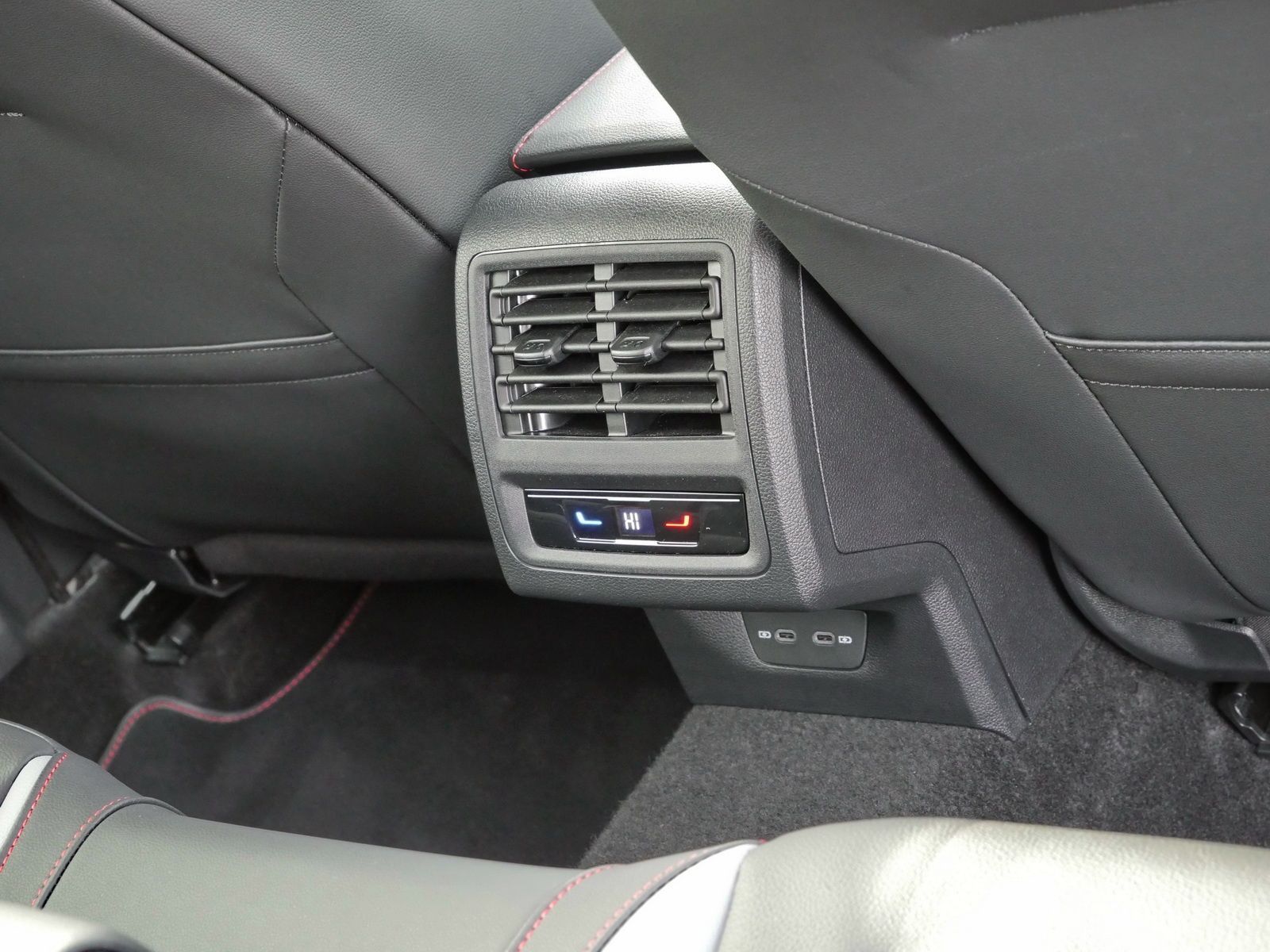 Volkswagen Golf - Bild 17