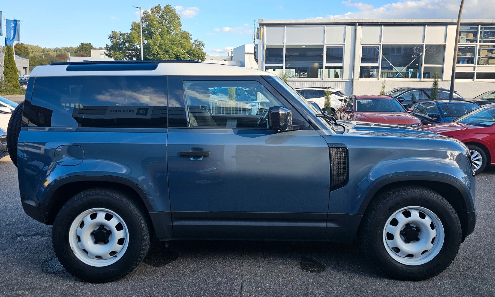 Land Rover Defender D200 90 X-Dynamic SE foto 3