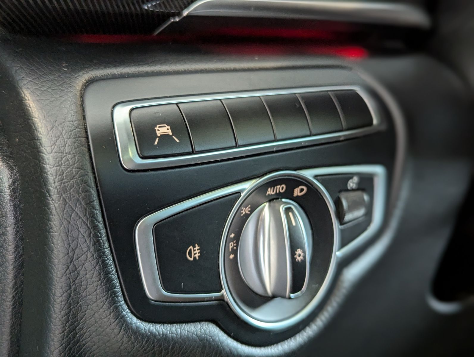 MERCEDES-BENZ V 250 d AMG EDITION lang Pano LED Kamera - Image 28