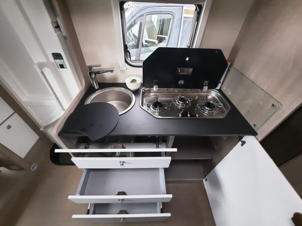 Fahrzeugabbildung Bürstner Lyseo Time Skyline 690 G Verfüg./Sparen Sie 20.3