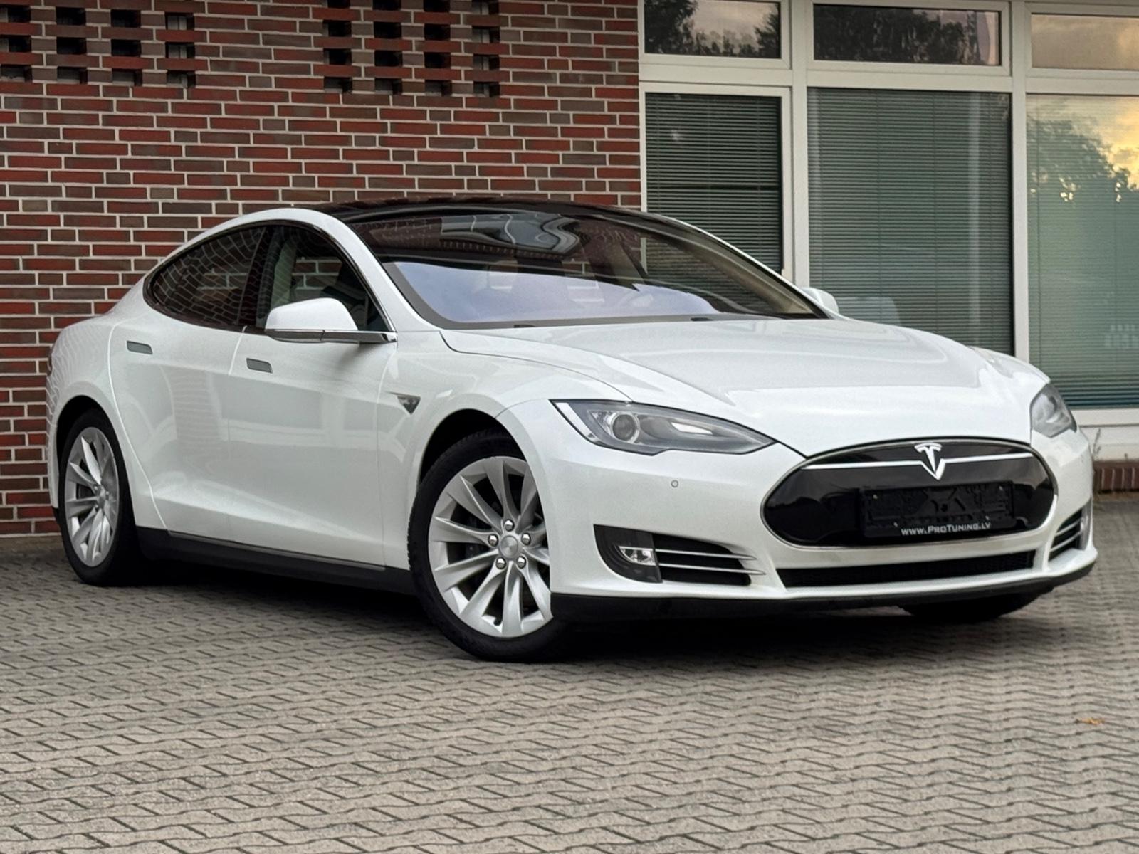 Tesla Model S 85 306ch - Supercharge Gratuite - Soh 94% - CCS - Jantes 19" - Led