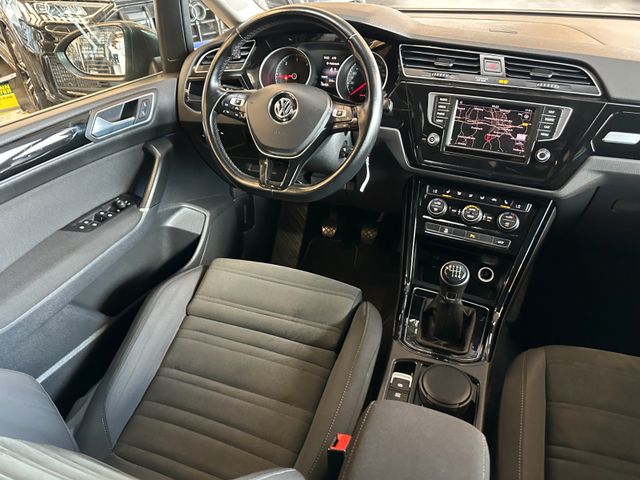 MYAUTOCENTER – Gebraucht- und Jahreswagen mit Werkstattservice in Pfaffenhofen Volkswagen Touran *7.SITZER*ACC*NAV*SZHZ*LED*ALCANTARA*