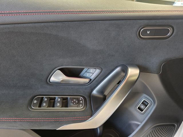 MERCEDES-BENZ CLA Shooting Brake — Foto 14
