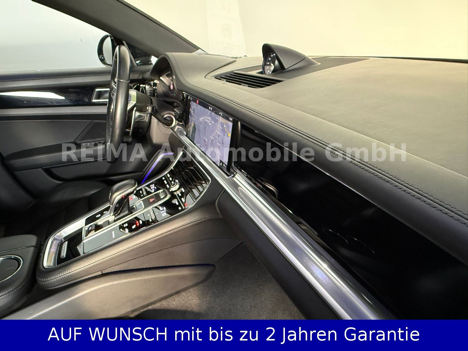 Fahrzeugabbildung Porsche Panamera Sport Turismo 4 E-Hybrid, Sport Chrono