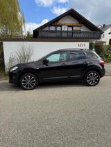 Nissan Qashqai 2.0 dCi DPF ALL-MODE 4x4 360 Automat... - Nissan Qashqai mit Diesel-Antrieb: Limousine