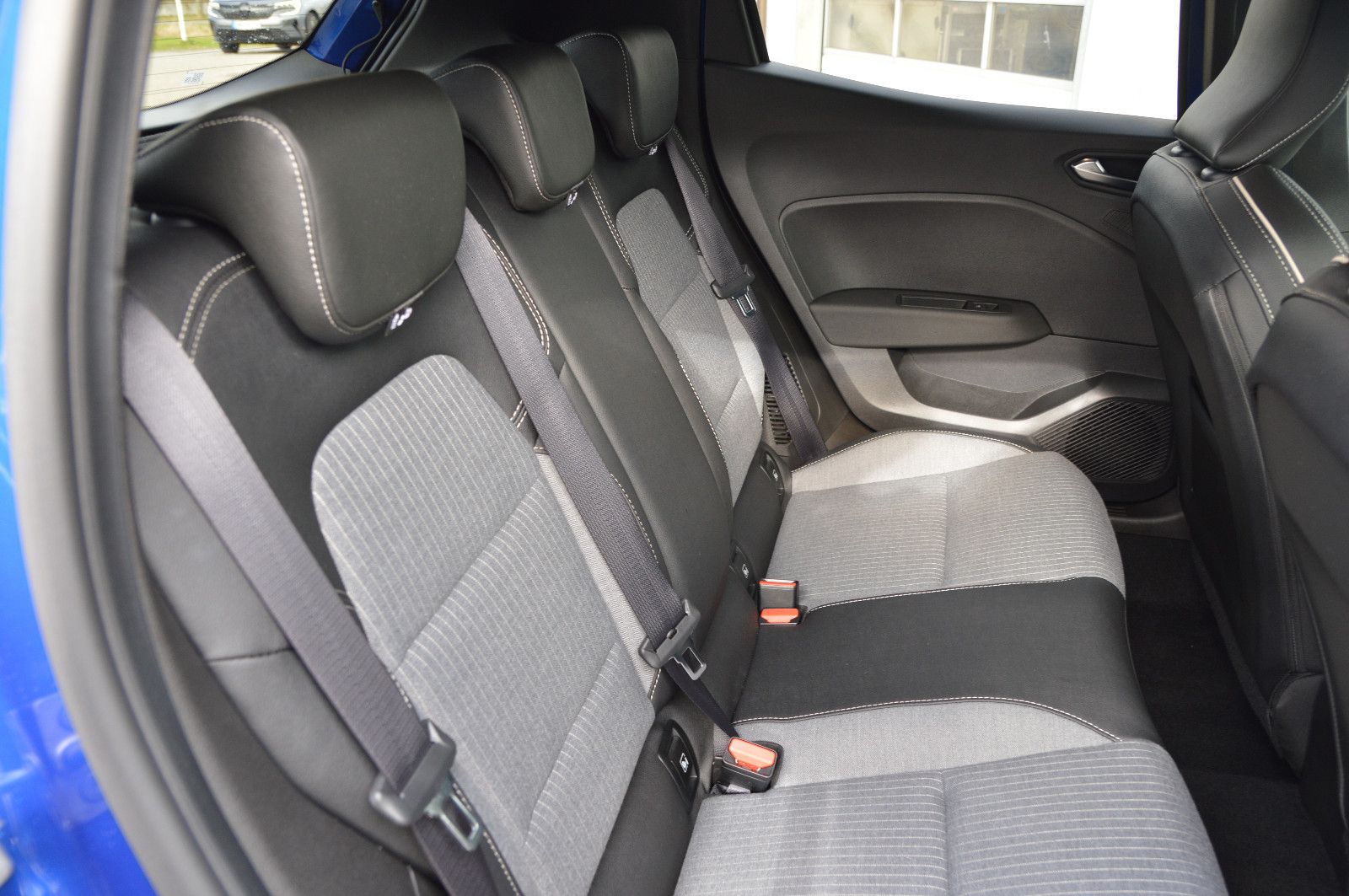 Fahrzeugabbildung Renault Clio V E-Tech Full Hybrid 145 Techno