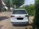 Volkswagen VW Tiguan Allspace 2.0 TDI / ACC / Scheckheft - VW Tiguan Allspace Unfallwagen
