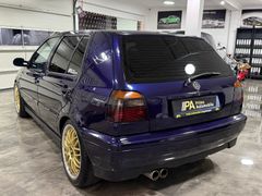 Fahrzeugabbildung Volkswagen Golf III 1.6 / 17" BBS Felgen Sportauspuff