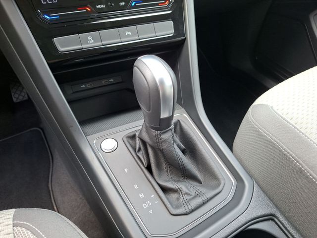 Touran 1.5 TSI DSG Comfortline *SHZ*Kamera*