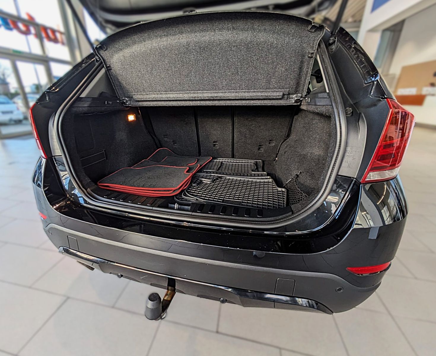 Fahrzeugabbildung BMW X1 25 d xDrive SPORT NAVI XENON H/K SOUND AHK