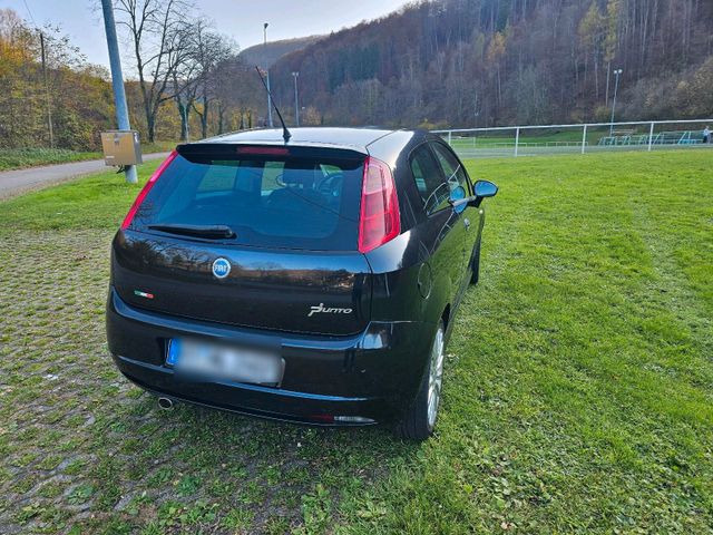 Fiat grande punto sport mit NEUEN  TÜV