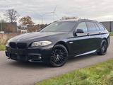 BMW 530 da Touring M Paket-Panorama-VOLLL-AUST - BMW 530 Kombi 530d m paket voll mit Diesel-Antrieb