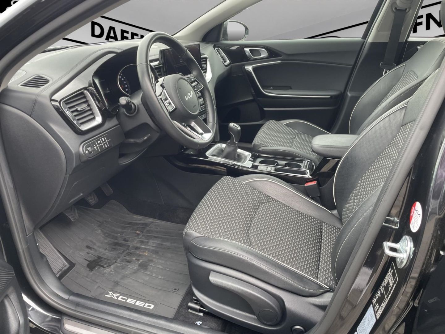 Fahrzeugabbildung Kia XCeed Vision Navi Klima DAB SHZ LED Tempomat
