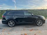 Hyundai Grand Santa Fe 2.2 CRDi GLS 4x4/7Sitze/Pano/AHK - Hyundai Grand Santa Fe mit Diesel-Antrieb: Automatik