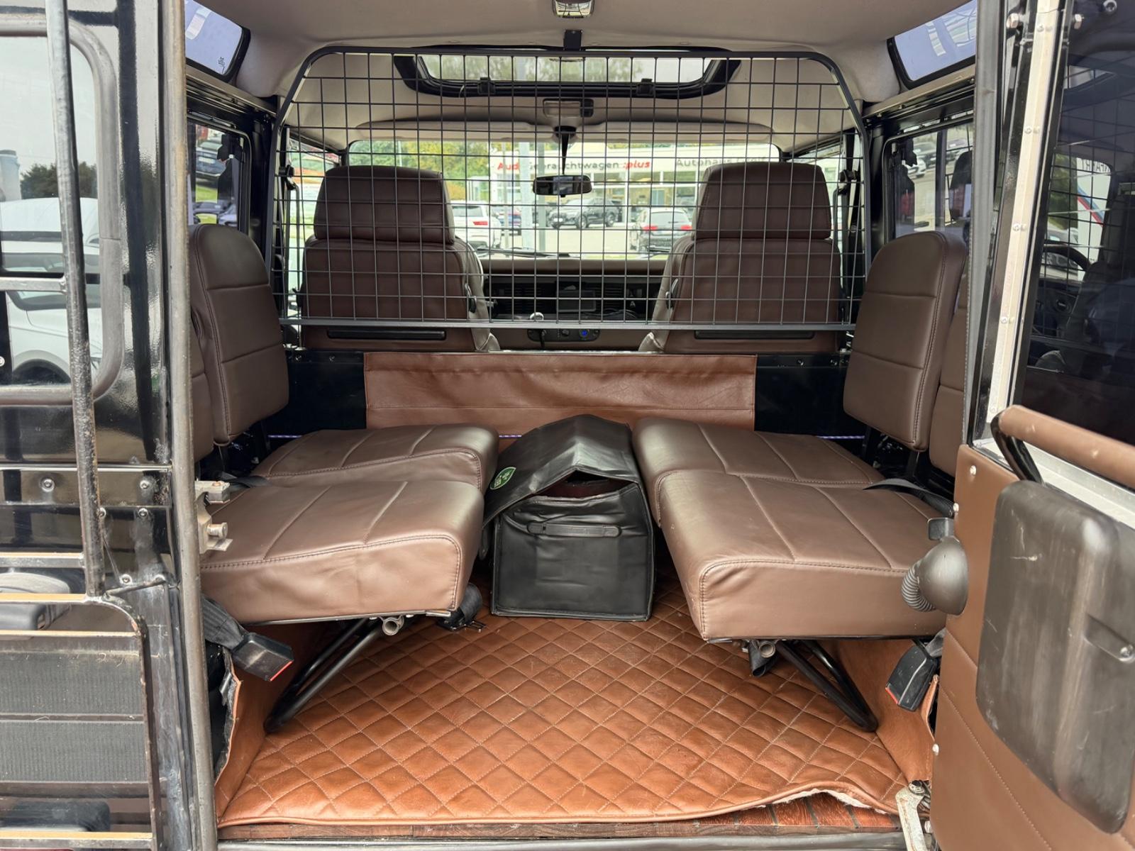 LAND ROVER DEFENDER 90 TD5 122CH STATION WAGON S