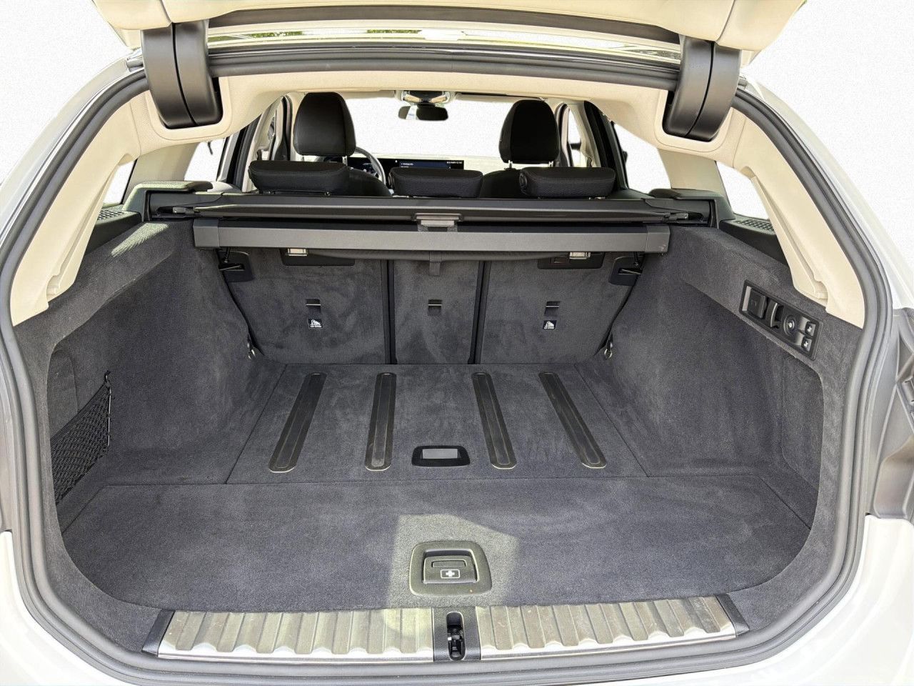 BMW 318d Touring Aut. AHK,Pano,Stop&Go,StndHzg,H/K foto 15