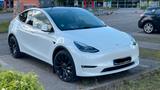 Tesla Model Y Performance AWD mit AHK - Tesla Model Y: Ahk