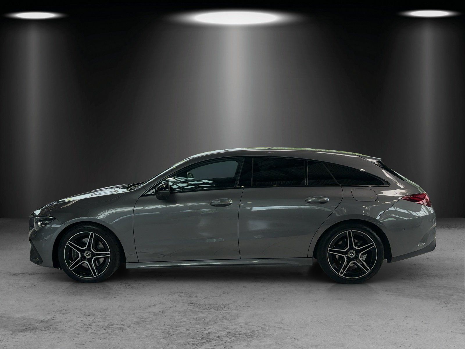 Fahrzeugabbildung Mercedes-Benz CLA 220d Shoot Brake AMG Burme DISTRO Night 18"