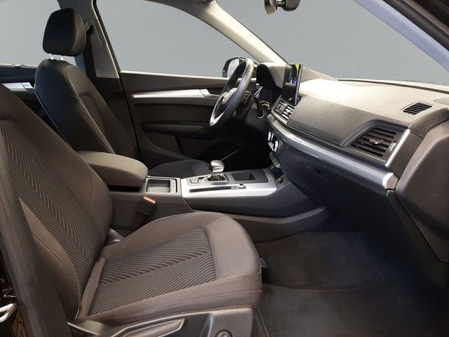 Fahrzeugabbildung Audi Q5 quattro 50TFSIe Navi AHK LED Standklima LED