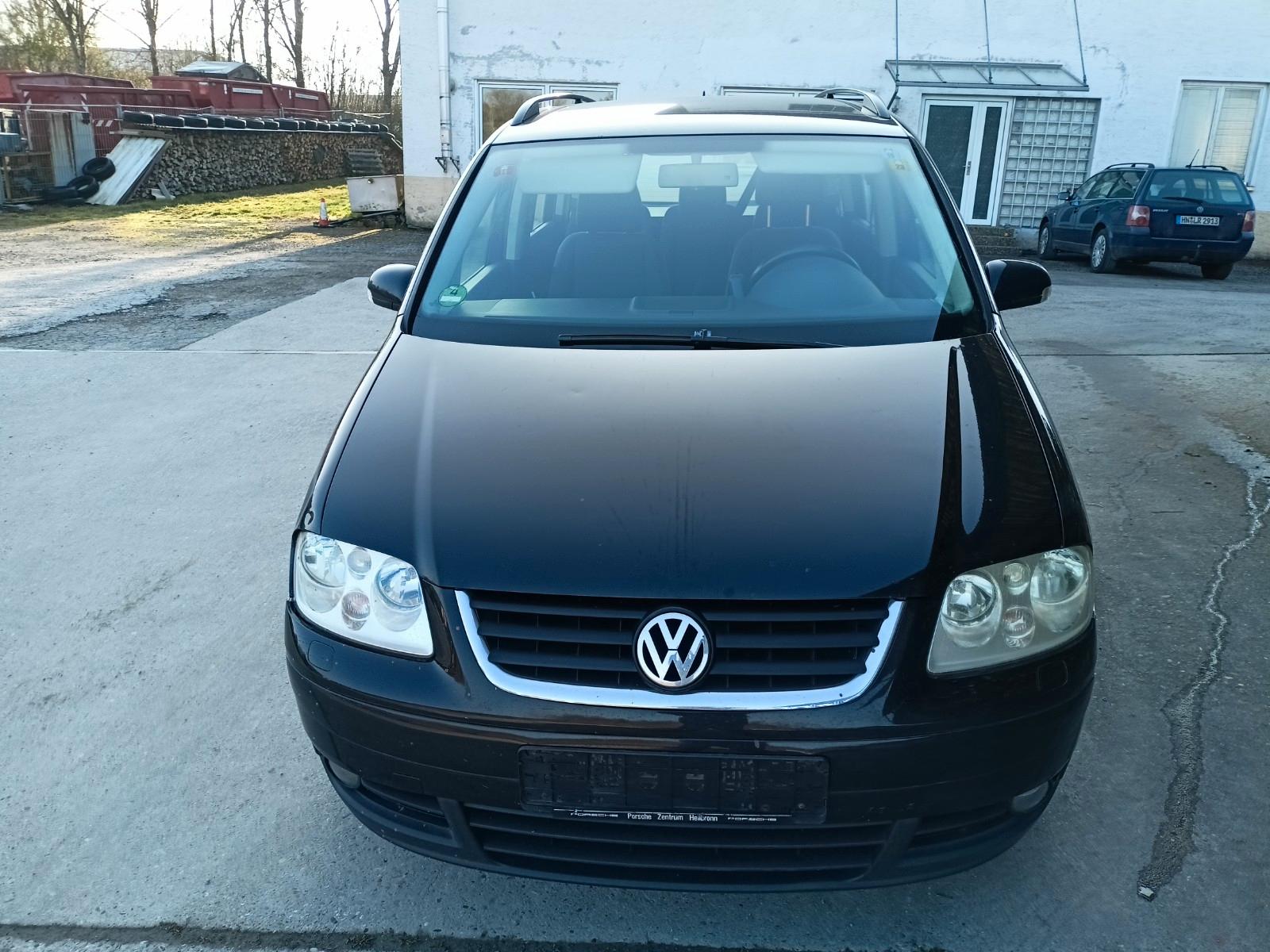 Volkswagen Touran 2.0 TDI DSG Navigation Tempomat ZMS neu