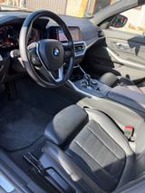 BMW 330d Luxury Line Automatik 8-fach bereift - BMW 330 Gebrauchtwagen in München