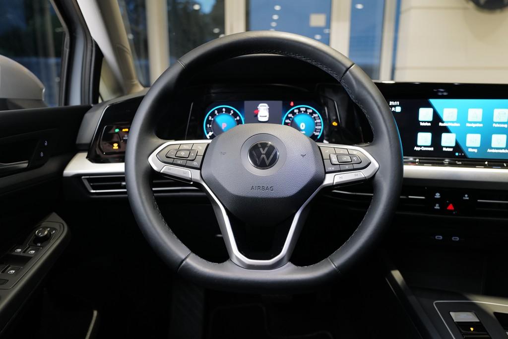 Volkswagen Golf VIII 1.0eTSI DSG Life StdHz Navi ACC Led, миниатюра 10