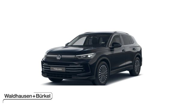 Volkswagen Passat R-Line 1.5 eHybrid +DSG+AHK+NAVI+PANO+