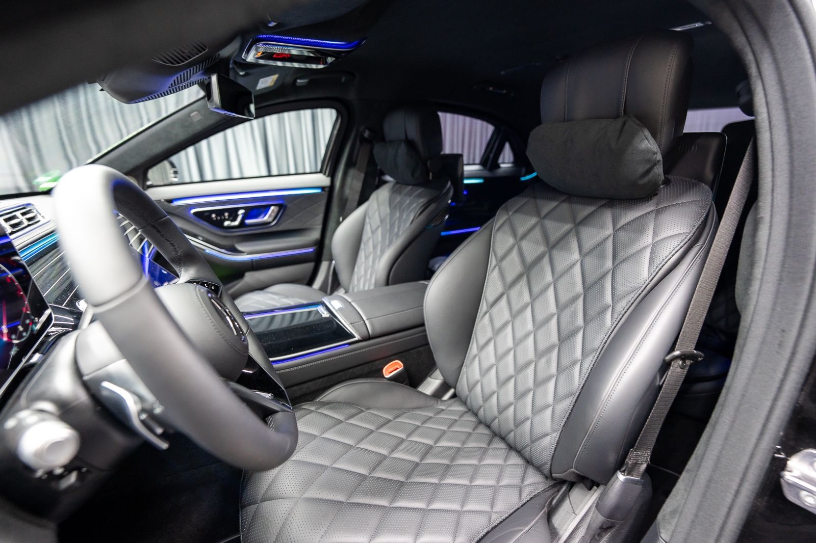 Fahrzeugabbildung Mercedes-Benz S 680 4M GUARD Armored VR10 FULL STOCK 2025