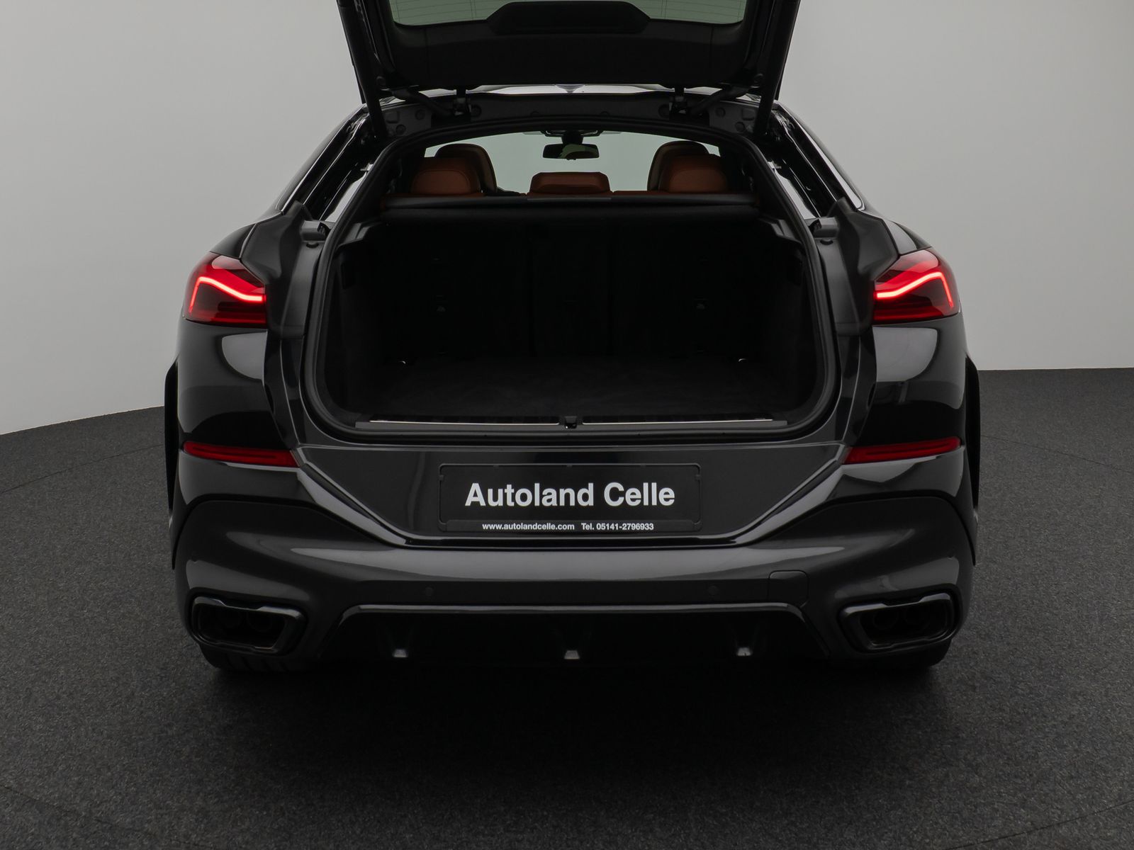 Fahrzeugabbildung BMW X6 M50i Panorama360°Laser Massage HUD B&W 22Zoll