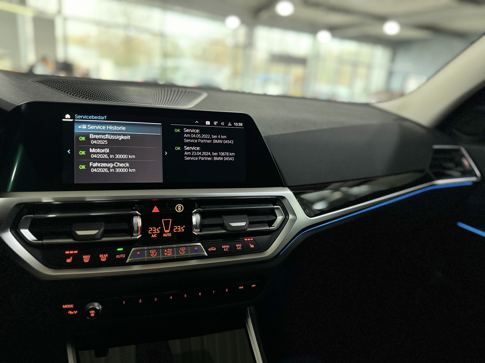 Fahrzeugabbildung BMW 320e Sport Line Laser HiFi DAB PDC Komfort Alarm