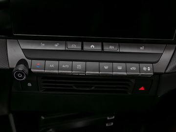 Opel Astra L Sports Tourer 1.2 Edition Spurhalteassi.