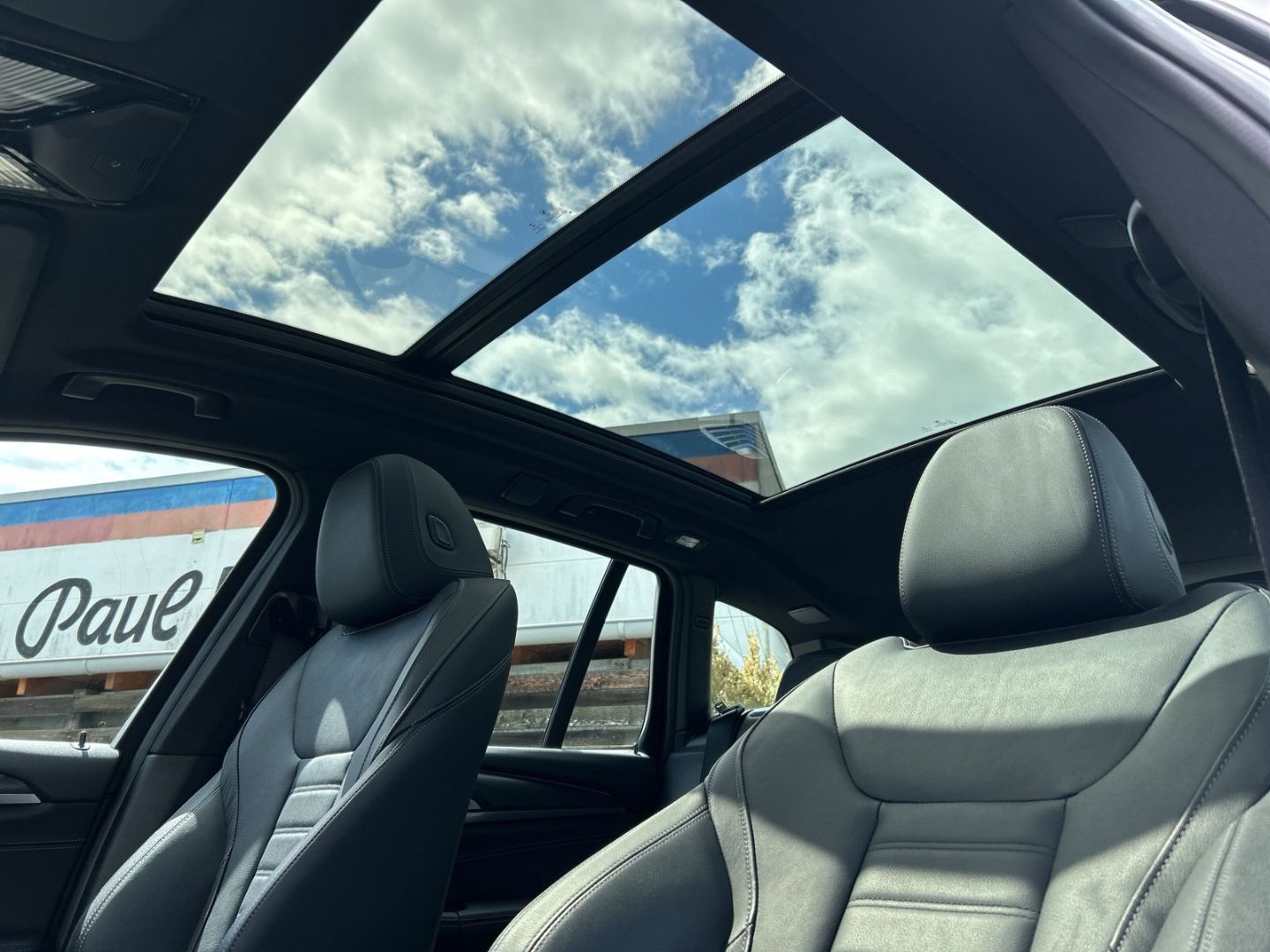 Fahrzeugabbildung BMW X3 xDrive 30e,M Sport,Panodach,Leder,HIFI,DAB,Dr