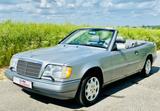 Mercedes-Benz E 320 CABRIO 1. Hand - Mercedes-Benz E 320 in Bochum
