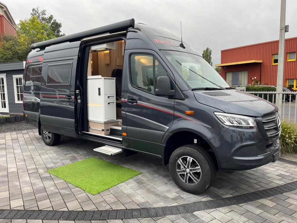 Kabe Travel Master VAN 690 LB 2024