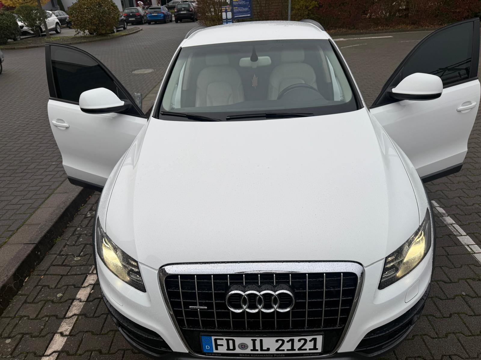 Audi Q5 3.0 TDI 176 kW quattro TÜV NEU