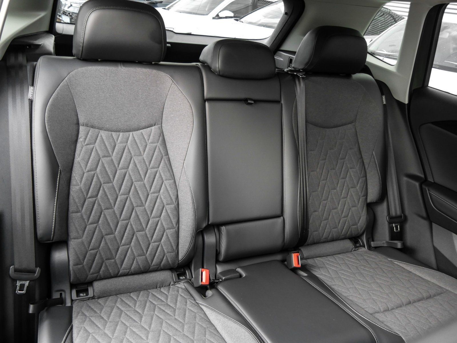 Volkswagen Tiguan 1.5 TSI eHybrid Life AHK HUD ACC DCC LENK foto 4
