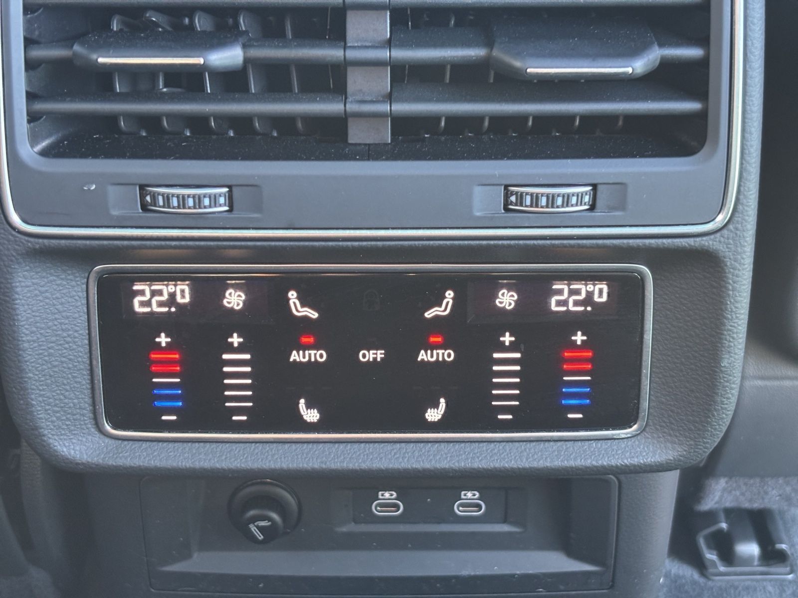 Audi RSQ8 - Bild 17